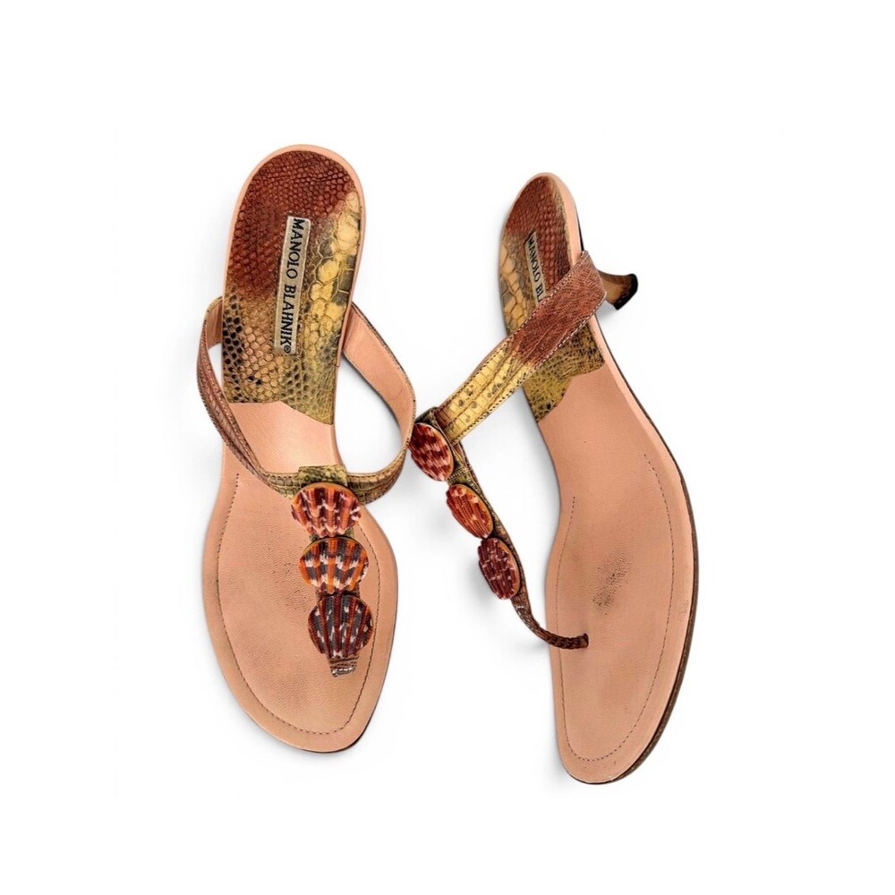 Manolo Blahnik Seashell Python Snakeskin Thong Sandal Open Toe Kitten Heels